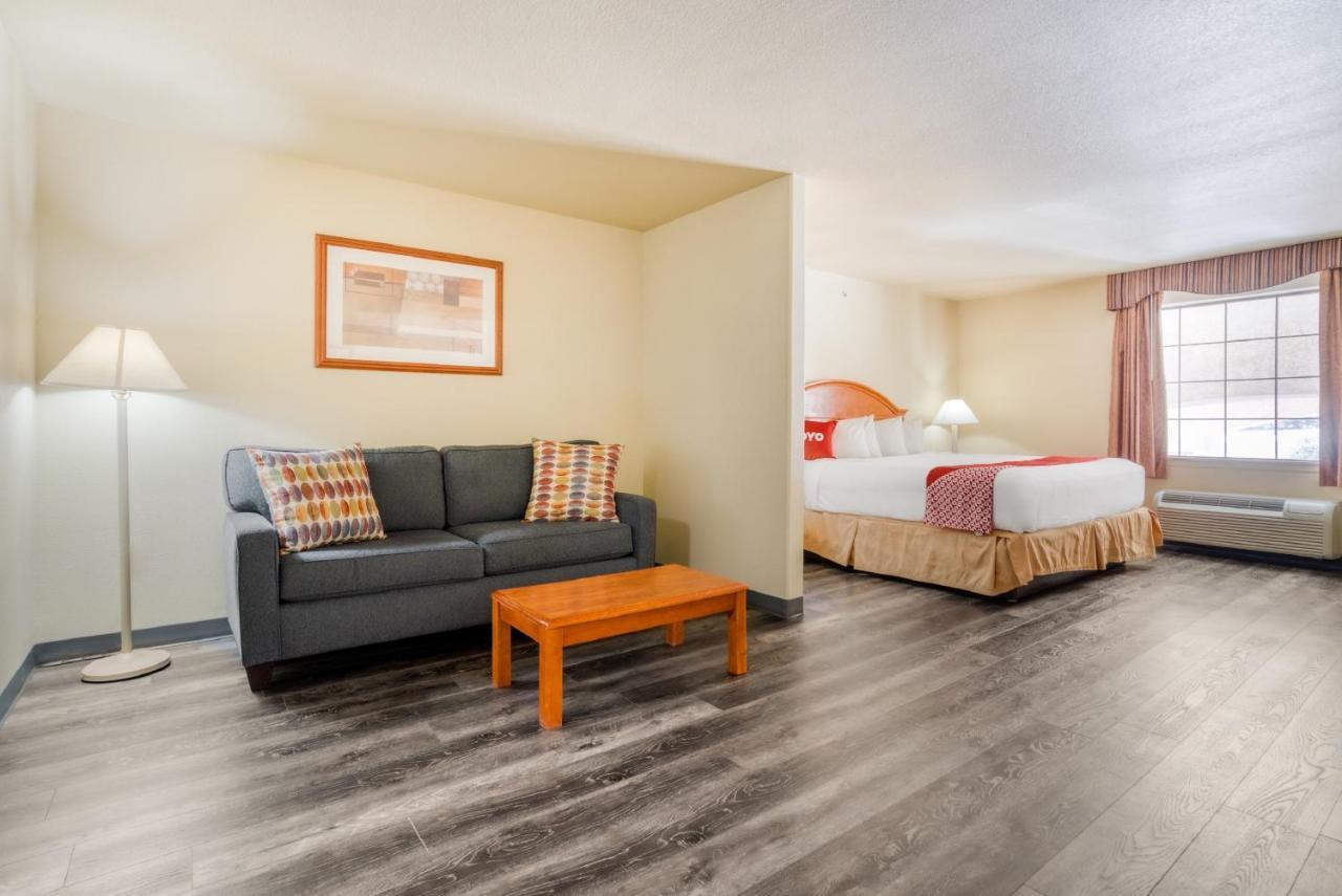 Oyo Townhouse Wichita Falls West Eksteriør billede
